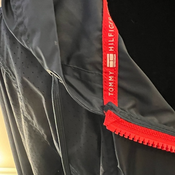 Tommy Hilfiger Black and Red womens L windbreaker Jacket EUC - Picture 3 of 8